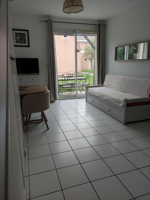 La Provencale Apartment Saint-Saturnin-lès-Avignon Екстериор снимка