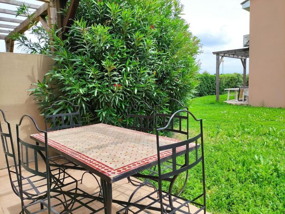 La Provencale Apartment Saint-Saturnin-lès-Avignon Екстериор снимка